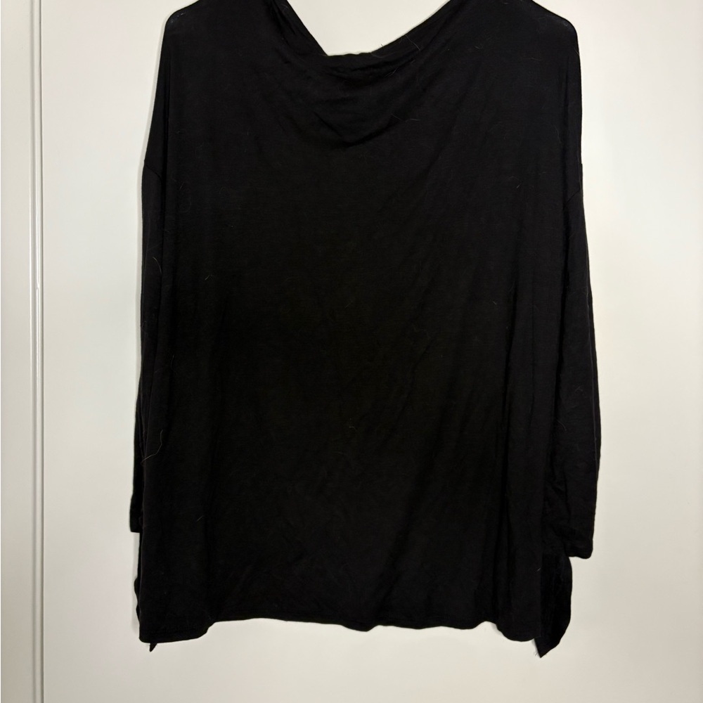 Gibson Black Asymmetrical 3/4 Sleeve Blouse - Picture 2 of 2